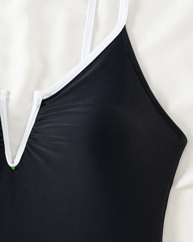 Vintage Black Patchwork One Piece Swimsuit 2026 Women Halter V Neck Slim Fit Tummy Control Swimwear Beach Bathing Suit Monokini