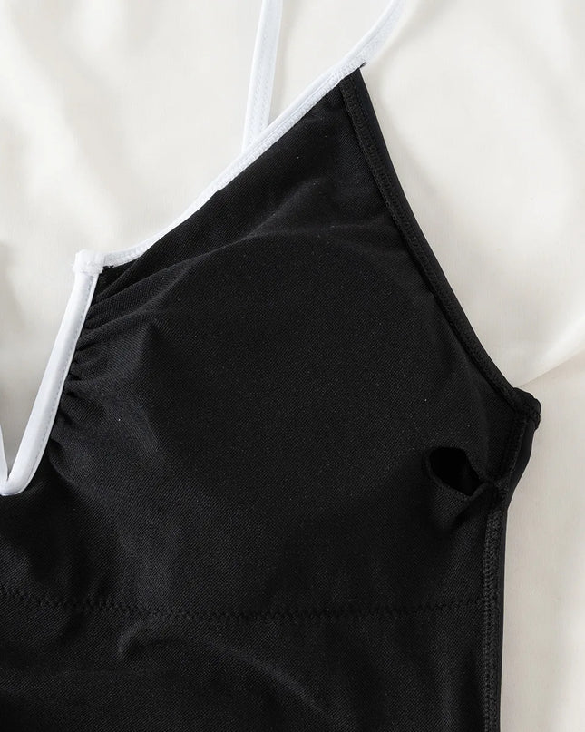 Vintage Black Patchwork One Piece Swimsuit 2026 Women Halter V Neck Slim Fit Tummy Control Swimwear Beach Bathing Suit Monokini